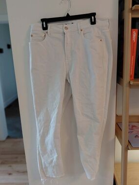 GAP Women's White High-Rise Straight Jeans Size 14 (32)